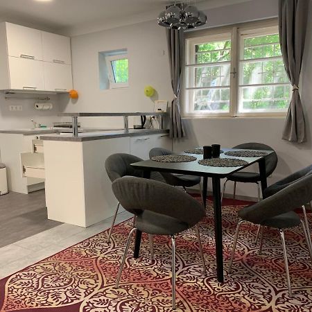 Stefánia Apartmanok Budapest Esterno foto