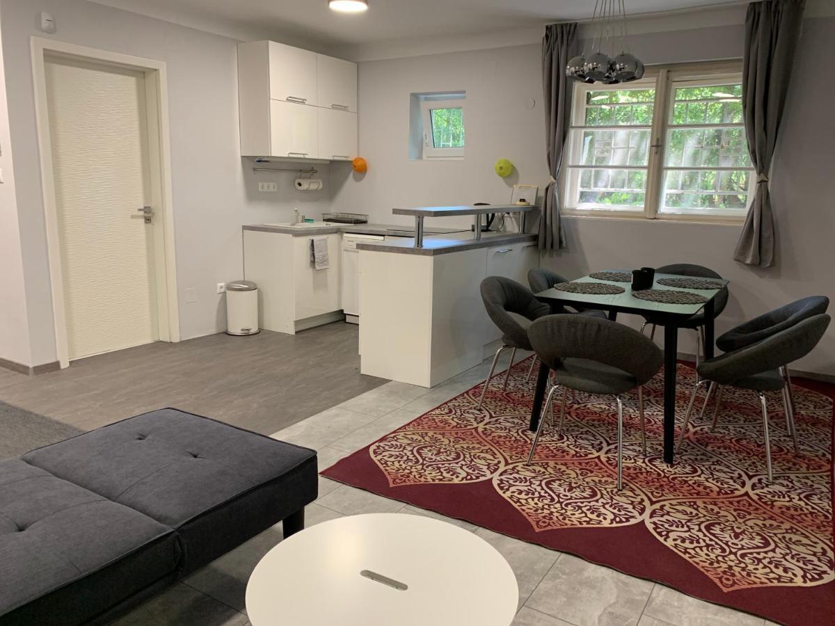 Stefánia Apartmanok Budapest Esterno foto